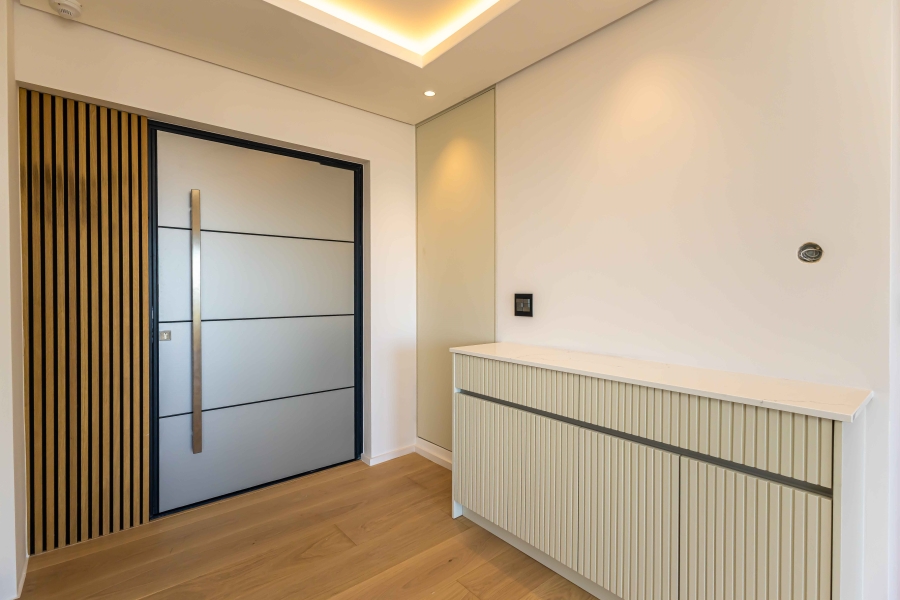 To Let 2 Bedroom Property for Rent in Sea Point Western Cape